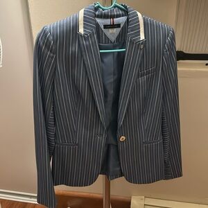 Lightly used Tommy Hilfiger blazer.